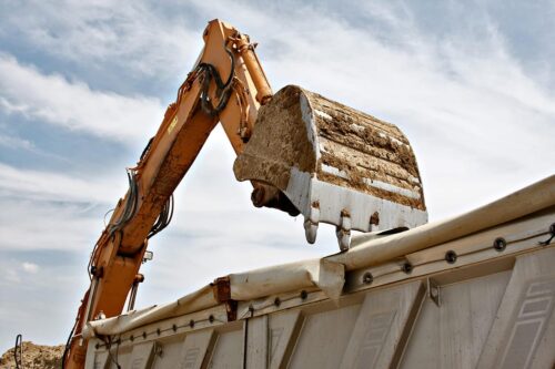 Why Choose Milland Trucking for Emergency Dump Truck Services